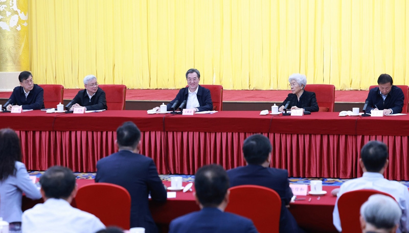 丁薛祥出席中国科学院学部成立70周年座谈会时强调:坚守初心使命 勇攀科技高峰 更好肩负起科技强国建设重任 丁薛祥出席中国科学院学部成立70周年座谈会时强调:坚守初心使命 勇攀科技高峰 更好肩负起科技强国建设重任