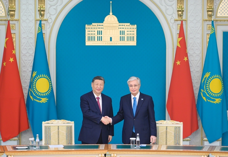 习近平同哈萨克斯坦总统托卡耶夫会谈 习近平同哈萨克斯坦总统托卡耶夫会谈