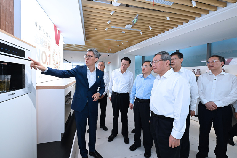 李强在江苏调研时强调:坚持创新驱动发展 着力扩大有效需求 推动经济运行持续向好 李强在江苏调研时强调:坚持创新驱动发展 着力扩大有效需求 推动经济运行持续向好