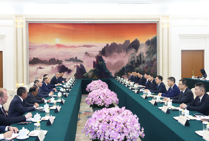 韩正集体会见上海合作组织成员国安全会议秘书第二十次会议外方代表团团长