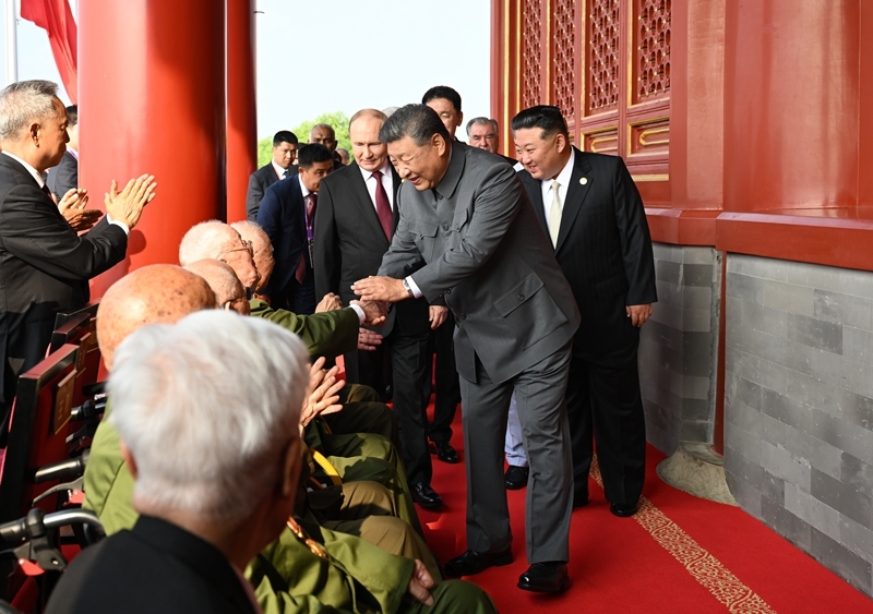 纪念中国人民抗日战争暨世界反法西斯战争胜利80周年大会在京隆重举行 天安门广场举行盛大阅兵仪式 习近平发表重要讲话并检阅受阅部队