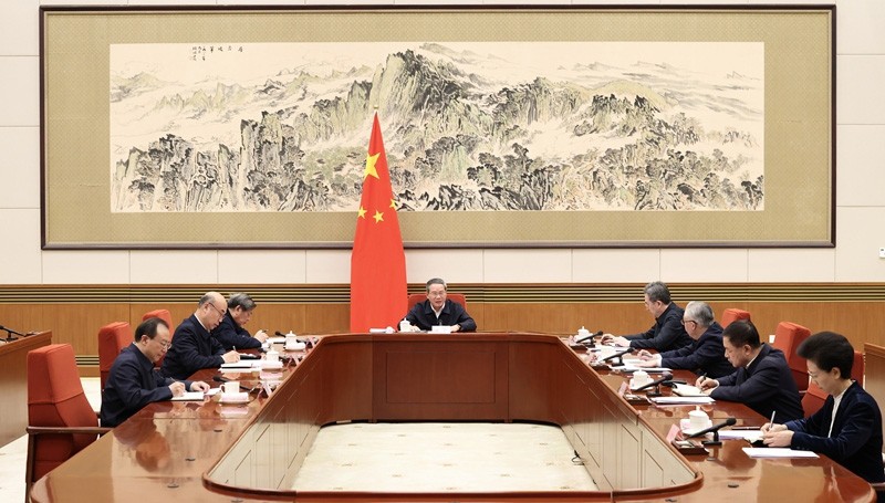 李强主持召开国务院党组会议 学习贯彻习近平总书记在二十届中央纪委五次全会上重要讲话和全会精神 丁薛祥出席