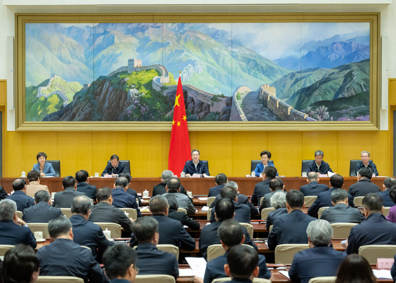 丁薛祥在全国高校毕业生等青年就业创业工作视频会议上强调：促进高校毕业生高质量充分就业 更好服务大局、服务民生、服务发展