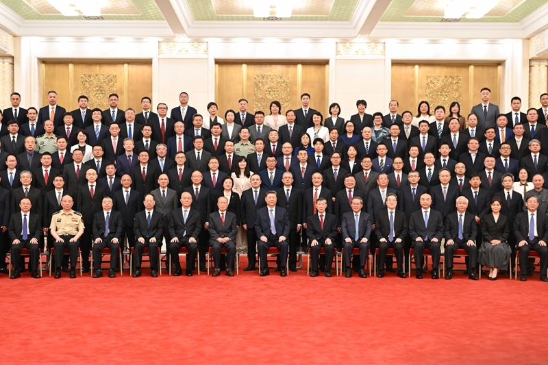 习近平出席国家科学技术奖励大会两院院士大会中国科协第十一次全国代表大会并发表重要讲话 习近平出席国家科学技术奖励大会两院院士大会中国科协第十一次全国代表大会并发表重要讲话