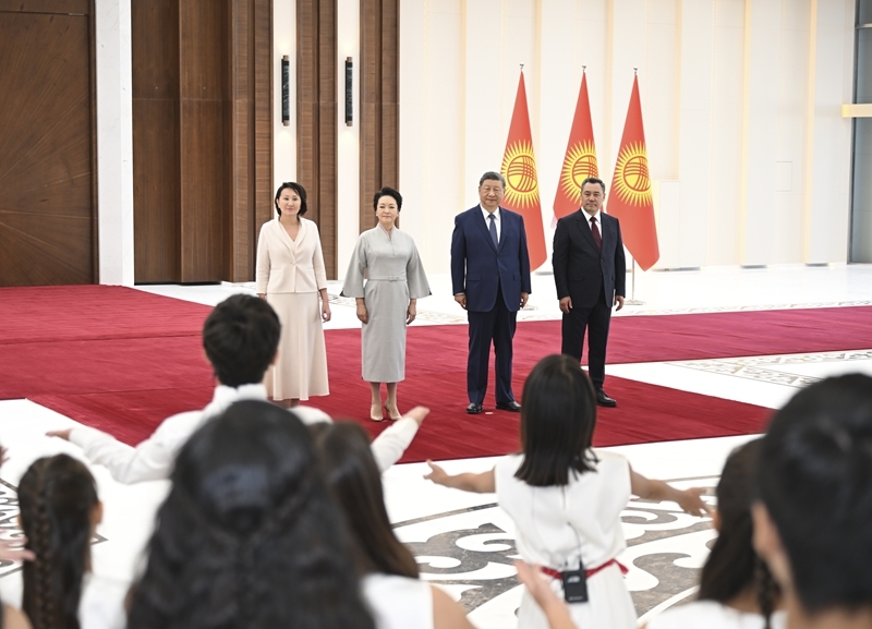 习近平抵达比什凯克出席2026年上海合作组织峰会并对吉尔吉斯斯坦进行国事访问 习近平抵达比什凯克出席2026年上海合作组织峰会并对吉尔吉斯斯坦进行国事访问